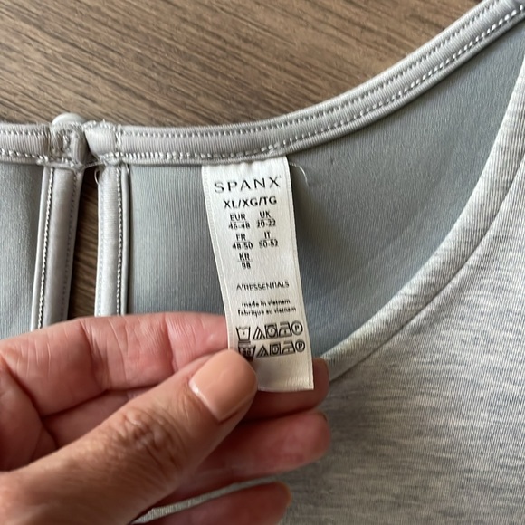 SPANX Gray Sleeveless Jumpsuit - Picture 5 of 6